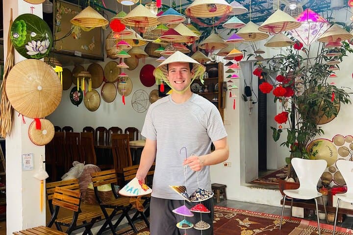 Hanoi Private Tour: Ancient Villages, Incense & Conical Hat Crafts photo 3