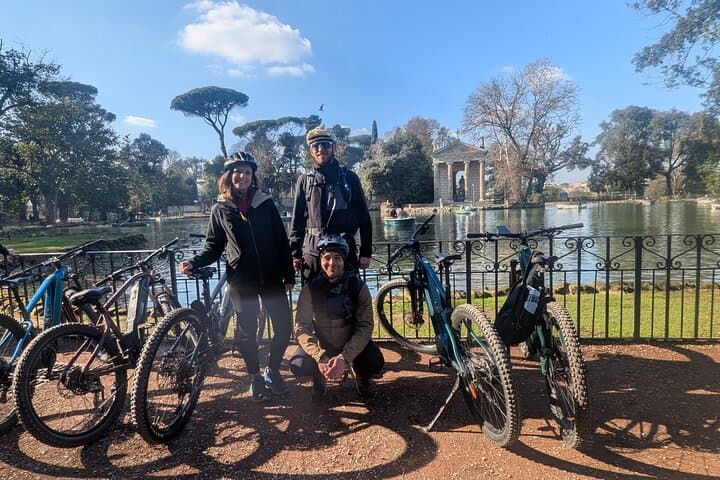Rome 3-Day E-Bike Tour: Appian Way, Catacombs & Historic Villas