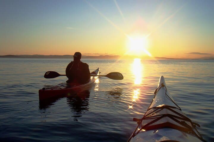 Paddle the Nile: Luxor Kayak Tour Past Ancient Temples photo 3