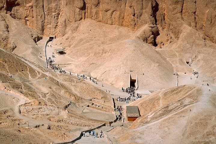 Kayak the Nile and Explore Luxor's West Bank Tombs photo 4