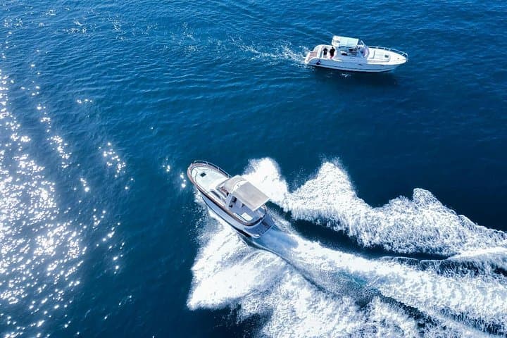 Sorrento to Positano: Shared Amalfi Coast Boat Tour & Li Galli Swim photo 4