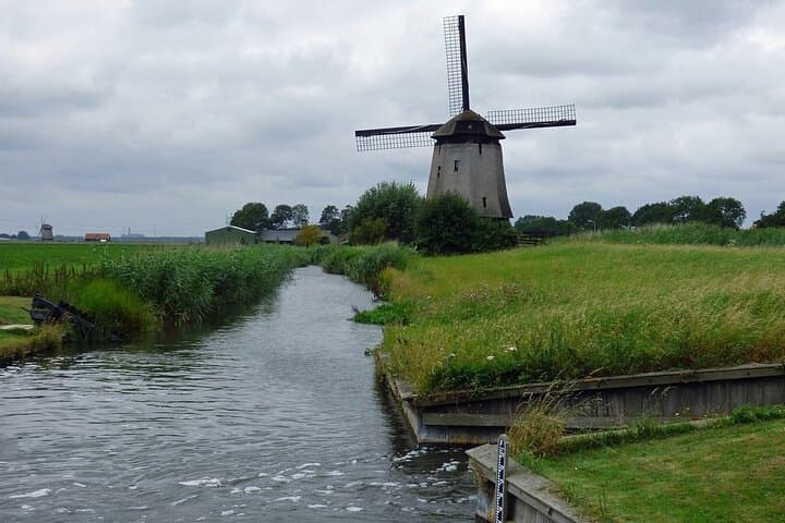 Amsterdam to Zaanse Schans: Windmills, Cheese & Clogs Half-Day Tour photo 4