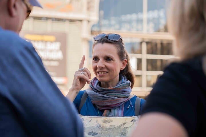 Barcelona Bike Tour: Tapas, Wine & Cultural Ride From El Born to Barceloneta photo 4