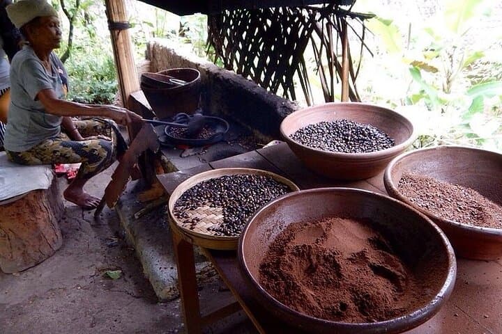 Ubud Private Day Tour: Barong Dance, Coffee Plantation & Hidden Waterfall photo 2