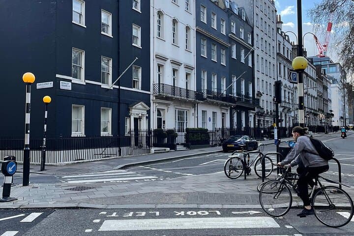 Self-Guided Audio Tour: London’s Automotive Heritage Walk in Mayfair & St James photo 4