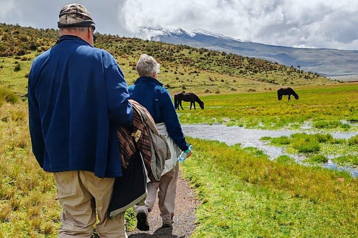 Cotopaxi, Quilotoa & Baños: 2-Day Andes Adventure from Quito photo 2