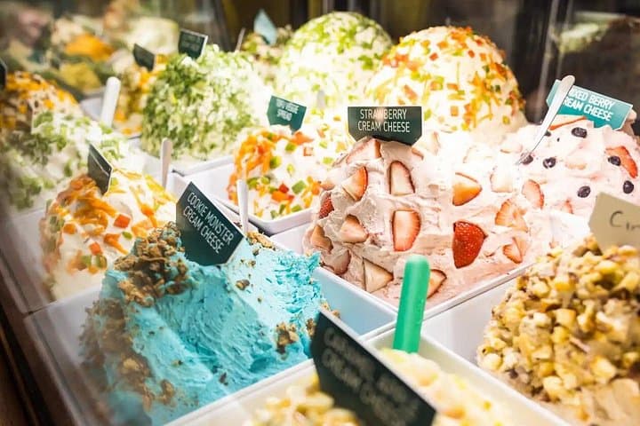 Midtown Manhattan Bagel Tour — Insider Tastes, History & Behind-the-Scenes photo 3