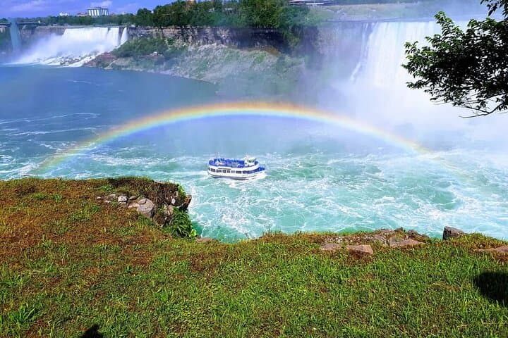 Niagara Falls Daytime Walking Tour: Best Views from the U.S. Side photo 6