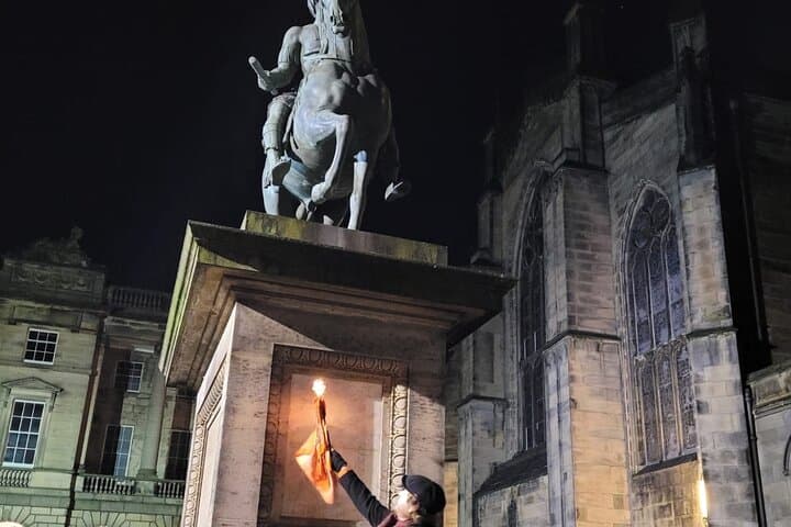 Haunted Histories: Edinburgh Old Town Ghost Walk on the Royal Mile photo 5