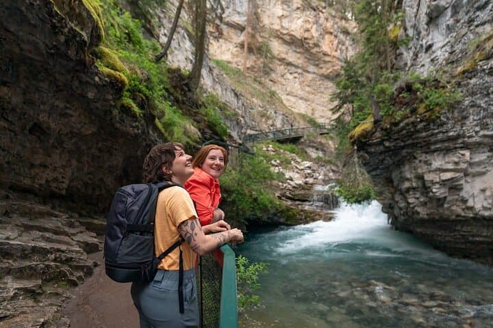 Lake Louise, Moraine & Emerald Lake Private Day Tour — Banff & Yoho Highlights