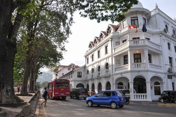 Kandy City Tour & Scenic Transfer to Ella from Sigiriya — Dambulla, Tea Tasting & Hill Views photo 5