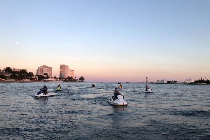 Fort Lauderdale Jet Ski Ride: 1-Hour Beach & Millionaire's Row Adventure photo 5