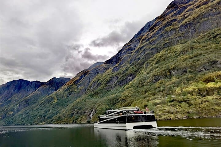 3-Day Bergen to Hardanger & Sognefjord: Flåm, Preikestolen Options and Oslo Finish photo 3
