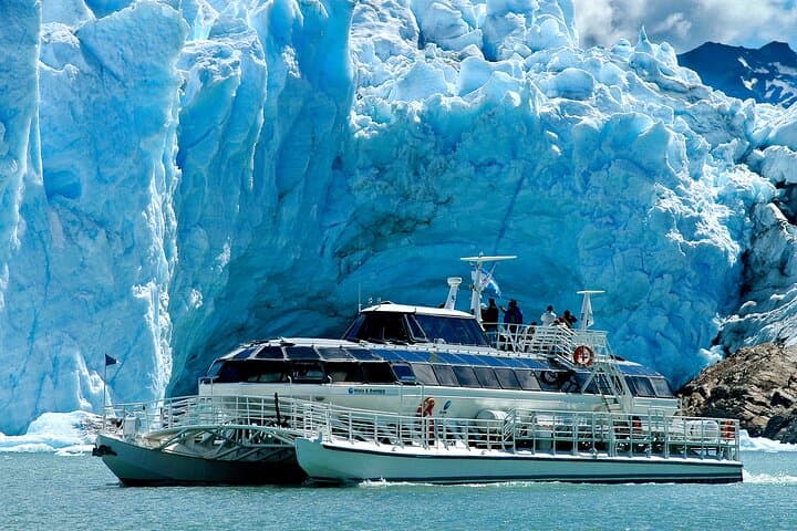Explore Perito Moreno Glacier: Boat Navigation & Footbridges from El Calafate