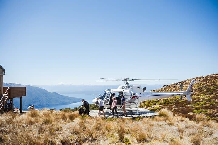 Heli Hike Over Lake Te Anau — Luxmore Hut on the Kepler Track