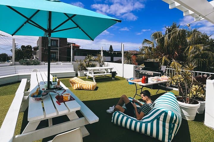 Sydney Working Holiday Arrival Pack: Airport Pickup, Hostel Stay & Harbour Cruise photo 4