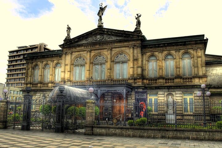 San José Walking Tour: History, Culture & Chocolate Experience photo 2