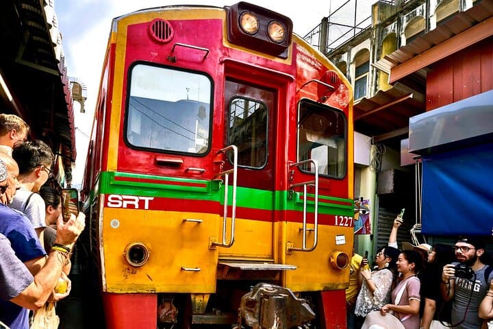 Bangkok Floating Market and Maeklong Train Market Day Trip photo 2