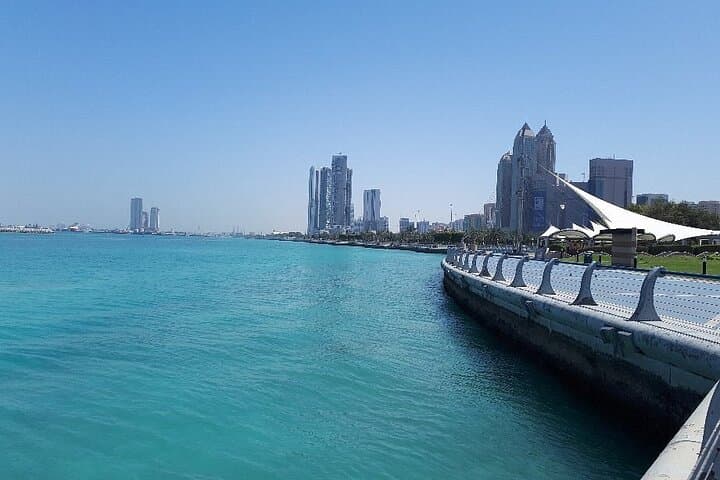 Abu Dhabi Full-Day City Tour from Dubai: Sheikh Zayed, Corniche & Cultural Stops photo 6