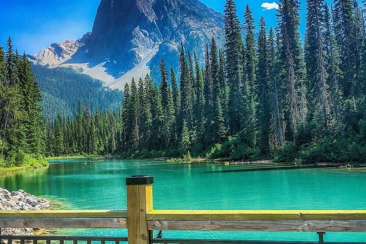Lake Louise & Moraine Lake Day Trip from Calgary or Banff — Yoho National Park and Emerald Lake Tour photo 3