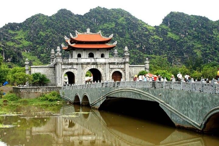 Ninh Binh Highlights: Hoa Lu, Tam Coc & Mua Cave — Full-Day Adventure from Hanoi photo 4