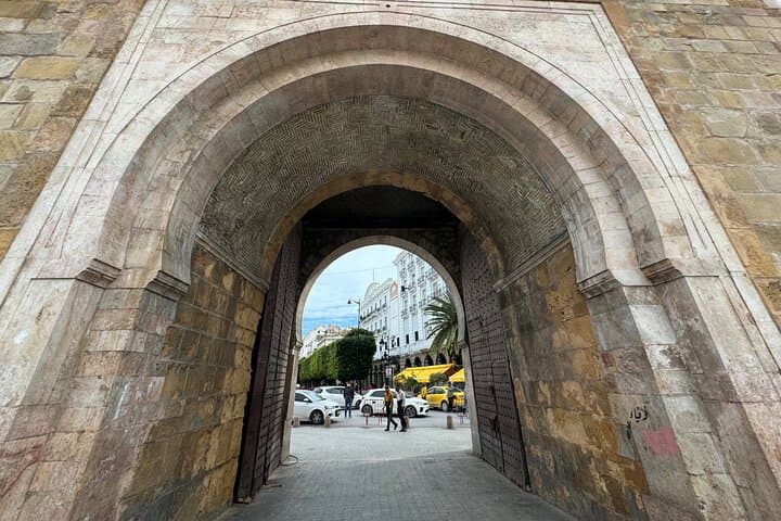 Half-Day Private Tour: Tunis Medina, Carthage Museum & Sidi Bou Said