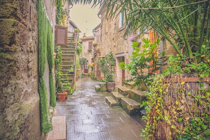 Civita di Bagnoregio & Bomarzo Monster Park Day Trip from Civitavecchia photo 4