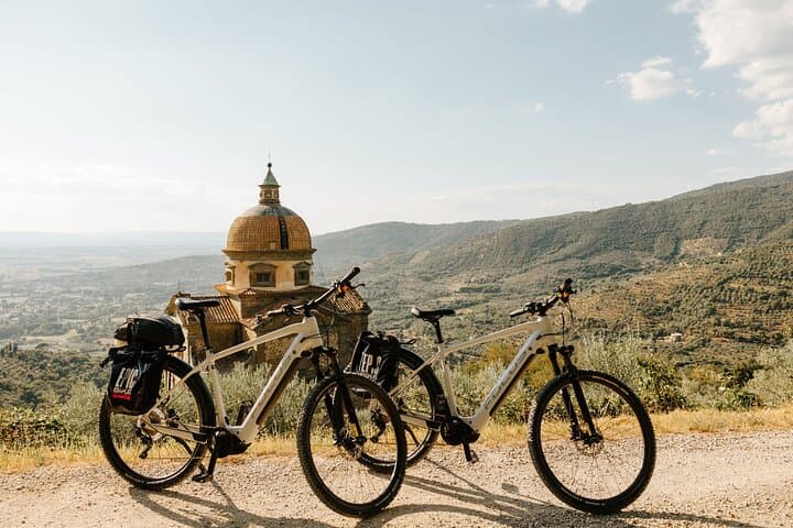 Cortona by eBike: 4-Day Luxury Tuscany Ride, Cooking & Wine photo 6