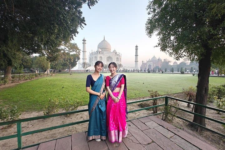 Taj Mahal & Agra Day Trip by Gatimaan Express: Full-Day Itinerary from Delhi photo 1