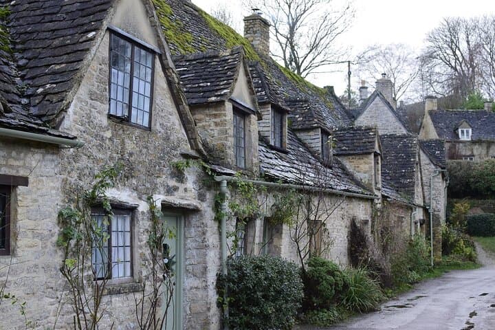 Full-Day Cotswolds Tour from London — Burford, Bibury & Bourton-on-the-Water