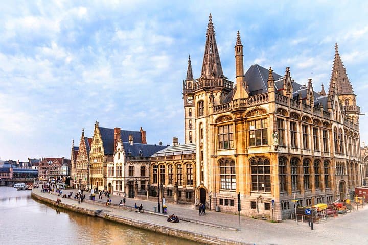 Private Bruges to Frankfurt Transfer with 2‑Hour Stop in Ghent photo 4