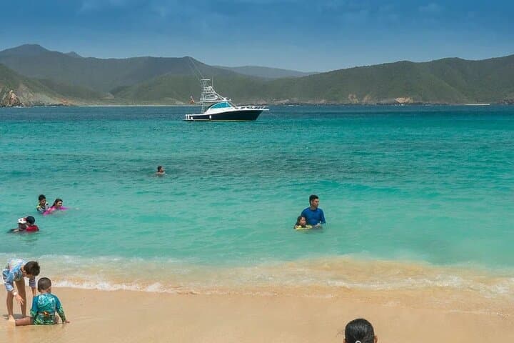 Full-Day Tayrona Park Tour to Playa Cristal: Snorkel, Beaches & Seven Waves Viewpoint