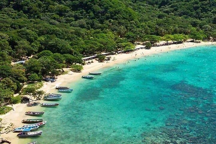 Full-Day Tayrona Park Tour to Playa Cristal: Snorkel, Beaches & Seven Waves Viewpoint photo 3