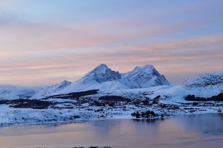 Tromsø to Senja and Lofoten: 4-Day Scenic Coastal Adventure photo 3