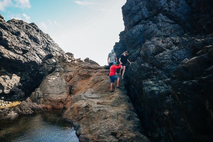 Private Customized Aruba 4x4 Jeep Adventure — Arikok Park, Natural Pool & Snorkel photo 6