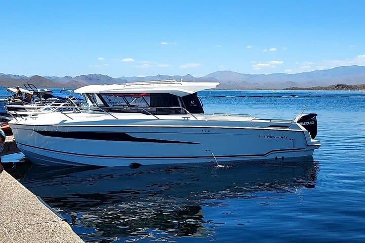 Lake Powell Fishing Charters: Family-Friendly Water Adventures in Arizona photo 1