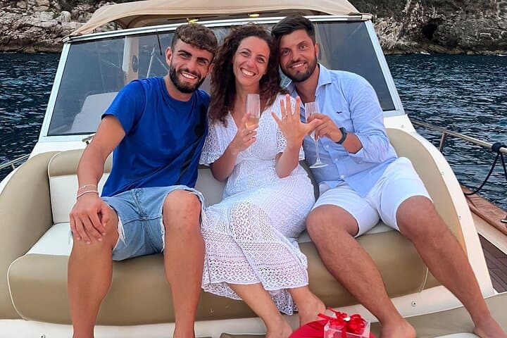 Sunset Proposal Boat Cruise in Sorrento — Private Romantic Charter photo 6