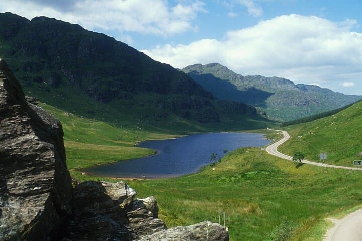 Highland Lochs and Castle Tours from Glasgow to Loch Lomond and Glencoe photo 2