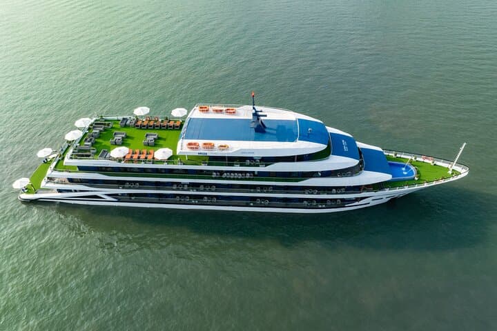 Luxury 2-Day Lan Ha & Ha Long Bay Cruise from Ninh Binh photo 2