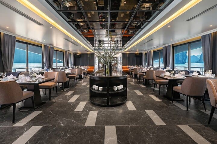 Taliya Luxury Day Cruise Through Ha Long and Lan Ha Bay photo 3