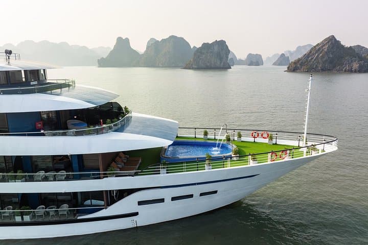 Doria Cruise: 5-Star Lan Ha & Ha Long Bay 2-Day Luxury Cruise photo 4