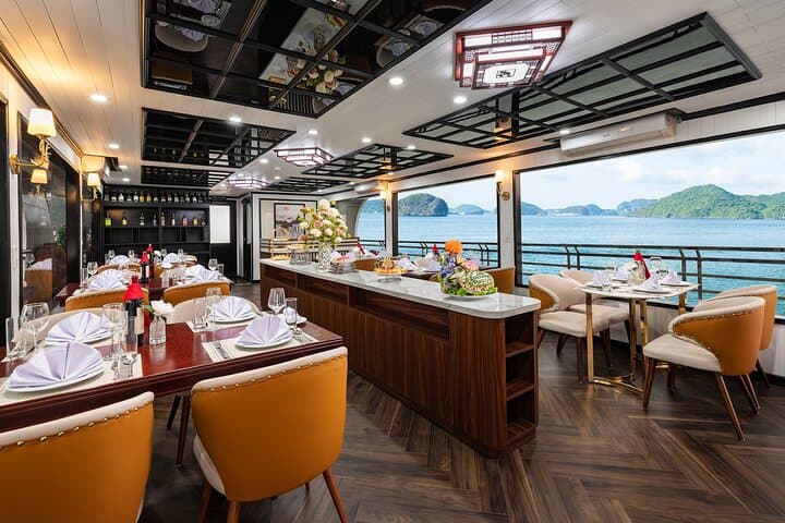 Halong Bay Day Cruise: 5-Star Jacuzzi, Kayaking & Ti Top Island