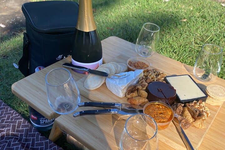 Sydney Harbour Wine Tasting Picnic — Australian Wines with Harbour Bridge Views photo 4