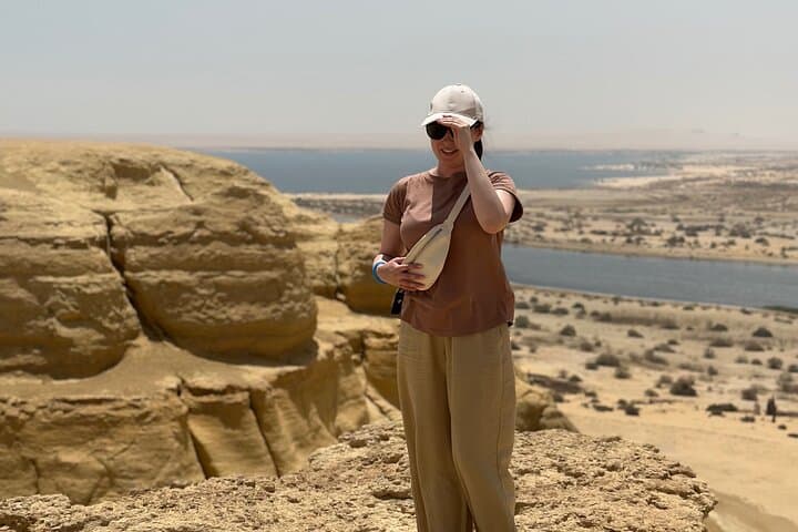 Jeep Safari to Wadi Hitan & Wadi El Rayan: Day Trip from Cairo with Sandboarding photo 4
