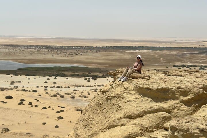 Jeep Safari to Wadi Hitan & Wadi El Rayan: Day Trip from Cairo with Sandboarding photo 5
