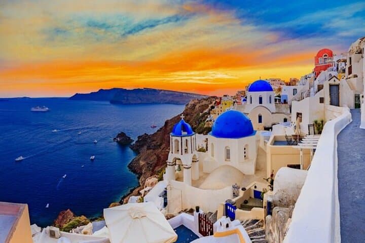 Santorini Express: 5‑Hour Cruise Shore Tour Bypassing the Sky Tram photo 4