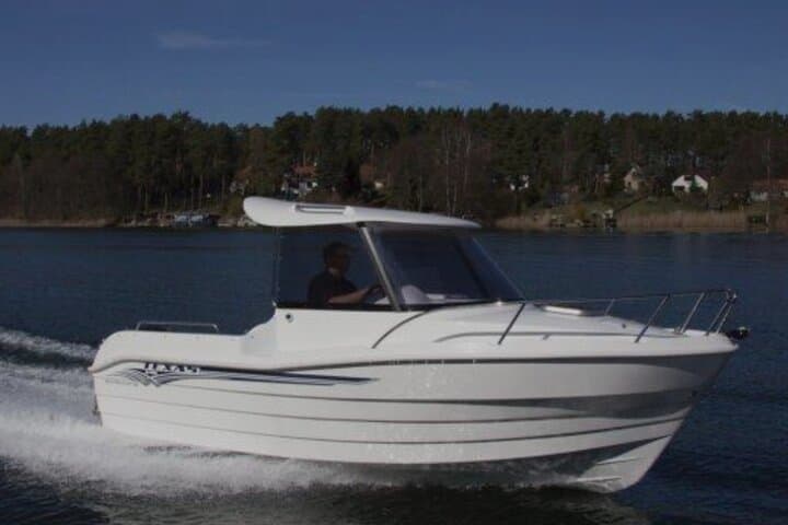 Private Speedboat Charter from Split — Blue Lagoon, Trogir & Čiovo photo 3