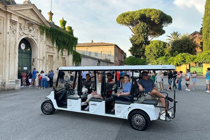 Rome Golf Cart City Highlights Tour — Colosseum, Trevi & Spanish Steps in 2–3 Hours photo 1