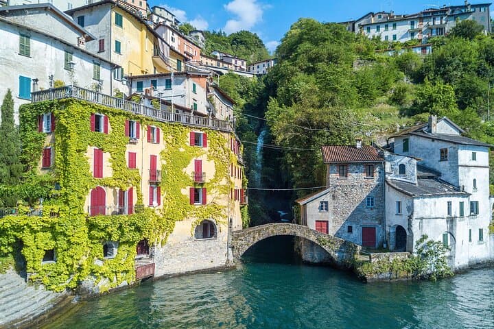 Private 2-Hour Lake Como Cruise to Nesso Waterfall and Legendary Villas