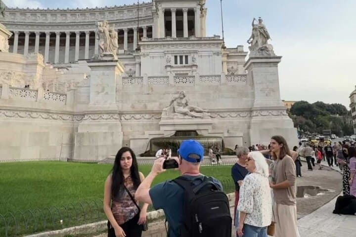 Private 3-Hour Rome Van Tour with Hotel Pickup — Drive Past Ancient Landmarks photo 5